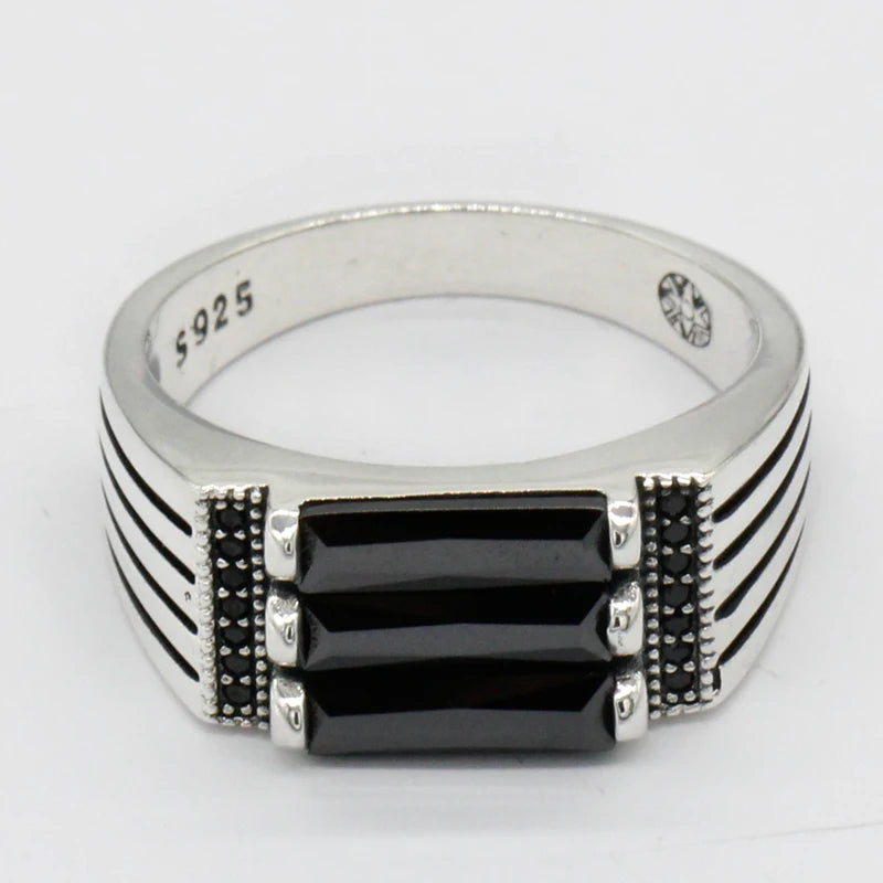 Anillo Masculino Plata 925 con Líneas Paralelas y Zirconia Negra